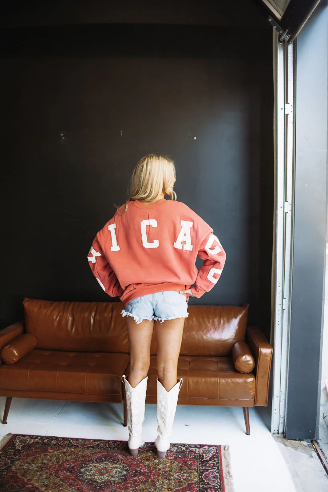 Chicago Varsity Retro Sweatshirt - Dusty Coral - Image 3