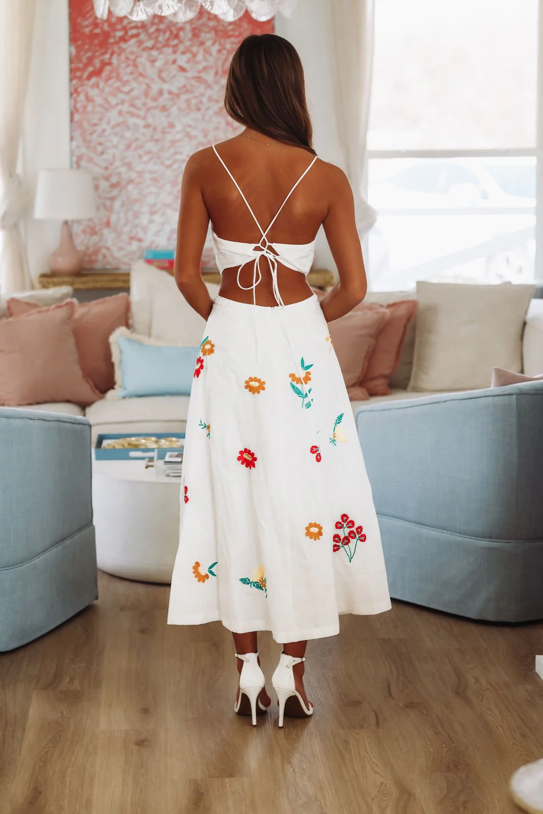 Tulip Tango Midi Dress - White (FINAL SALE) - Image 4
